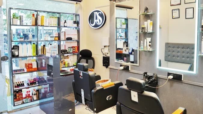 Alo-She Beauty Salon & Accademy, Mira Road East, Thane | Book on LUZO